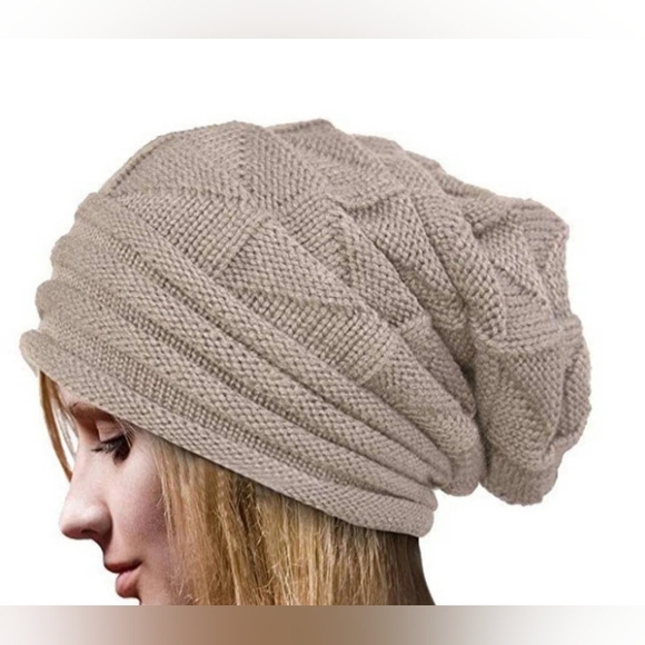 Knit Cap/Beanie - Picture 4 of 4